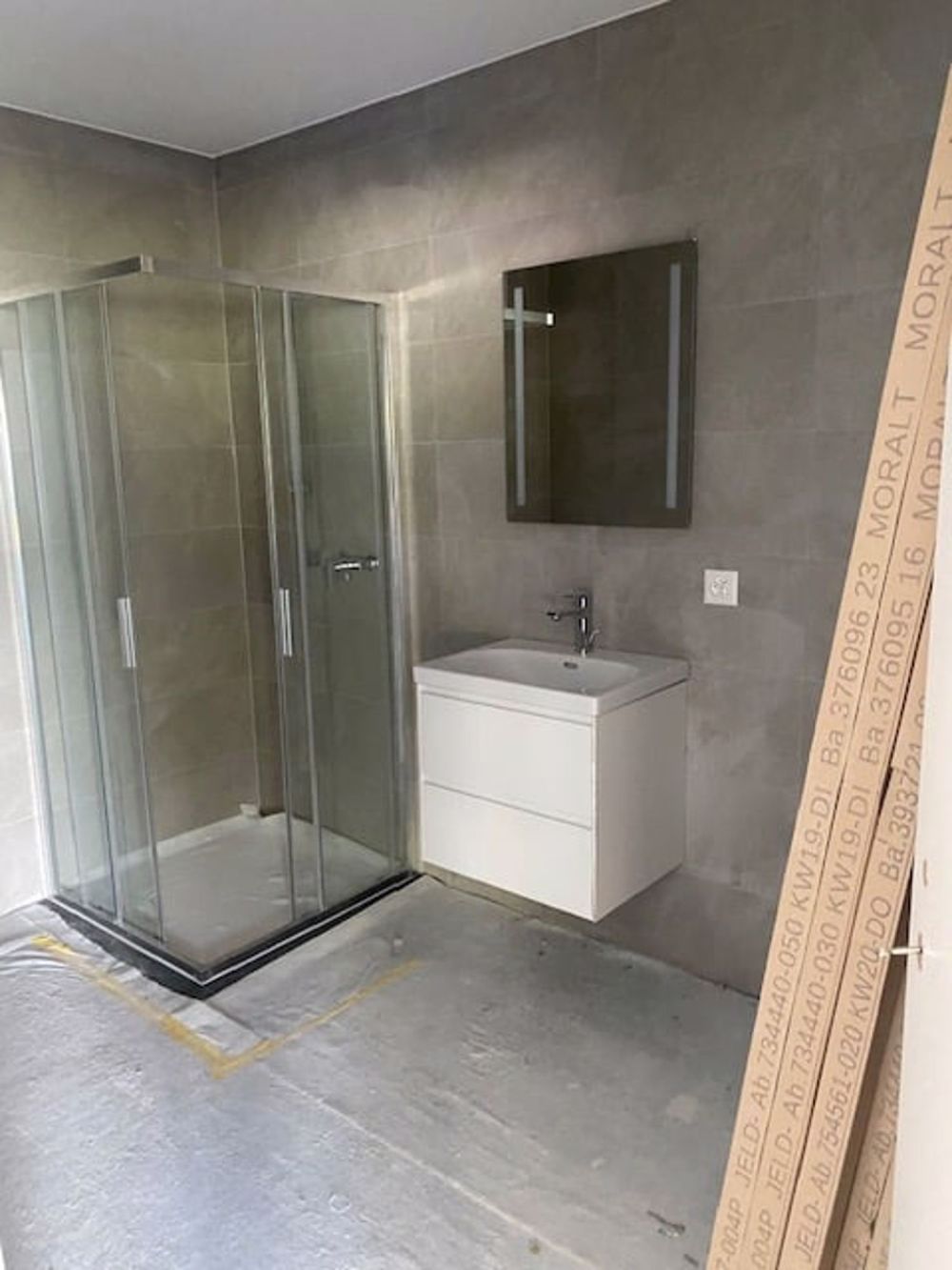 Zu vermieten - Magnifique Appartement NEU 2.5 Zimmer im Erdgeschoss (Terasse und Garten) – Sion - Bild 3