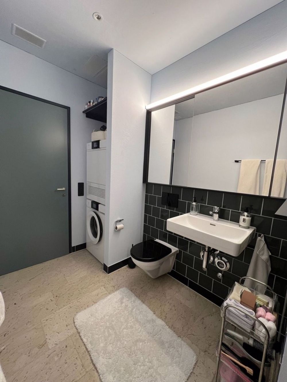 Moderne 2,5 Zimmer-Neubauwohnung nahe Flughafen! - Dusche1.jpg