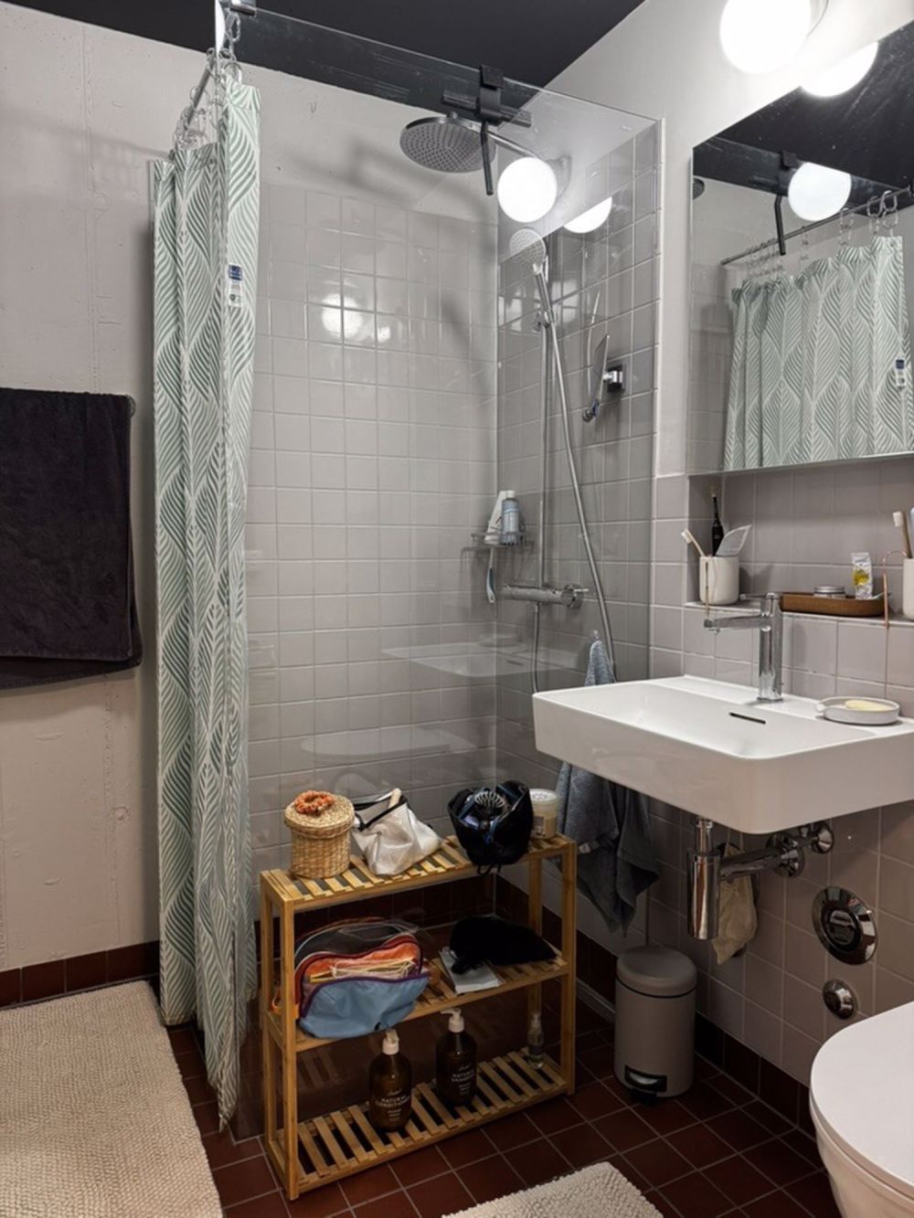 Boho-chic sublet in Zollikerberg - Bathroom