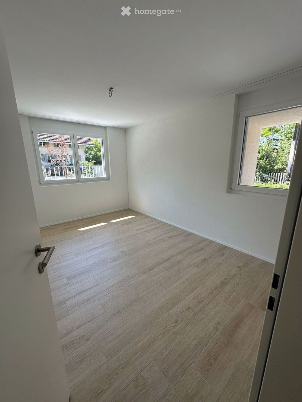 Grosszügige Erdgeschosswohnung mit Sitzplatz und Morgensonne - Bild 5