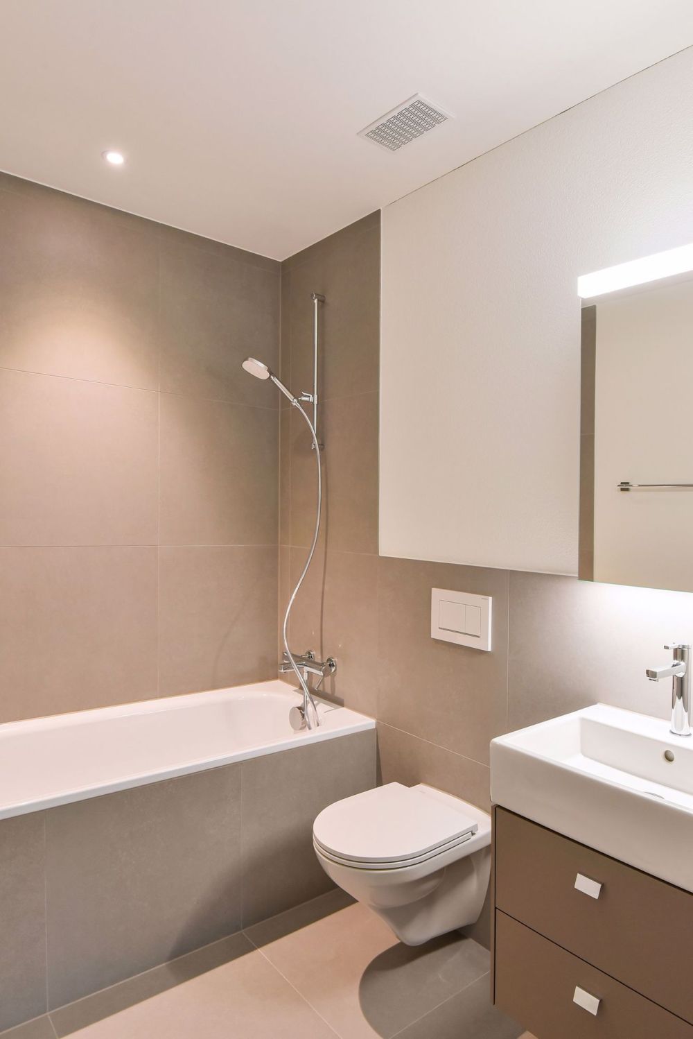 Moderne 4.5-Zimmer-Wohnung in der Überbauung am Bächli - Bild 6