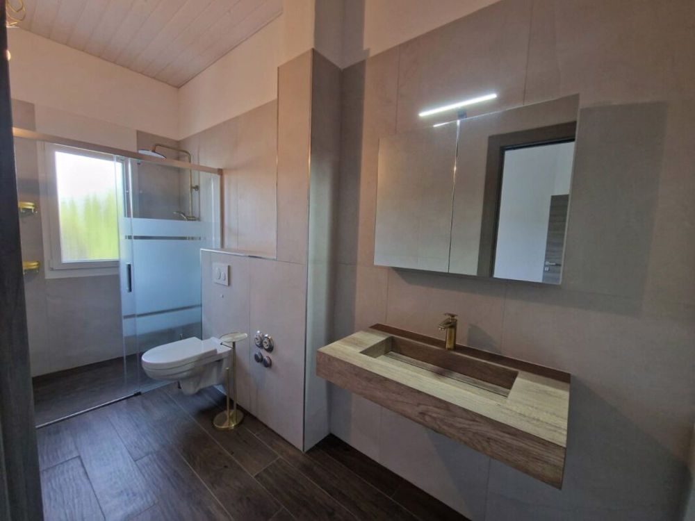 HELLUND LUXURIÖS, IN DER ETAGE - Bild 9