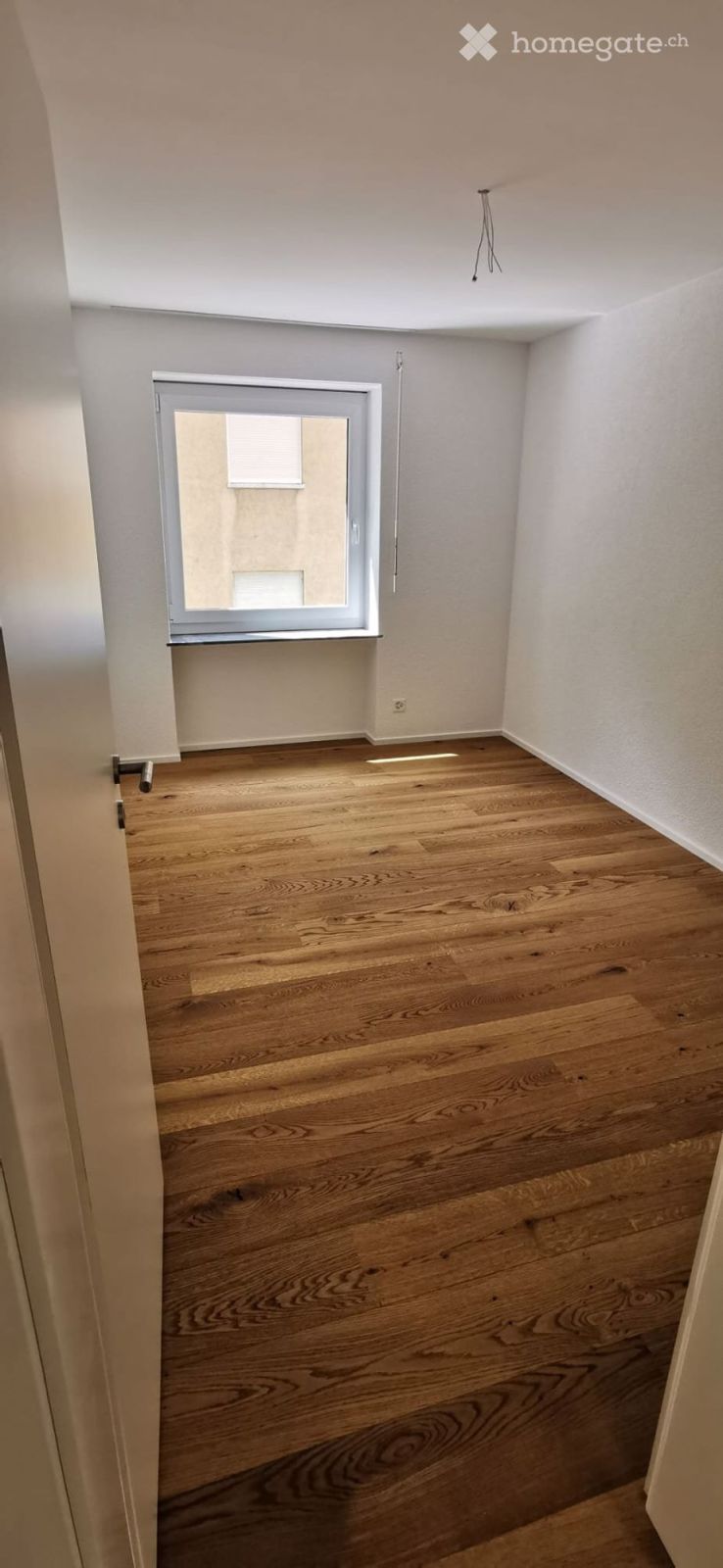 Grosszügige 5.5-Zimmer-Wohnung mit Kamin und grosser Doppelgarage in Brig, 5 min bis Bahnhof - Bild 8