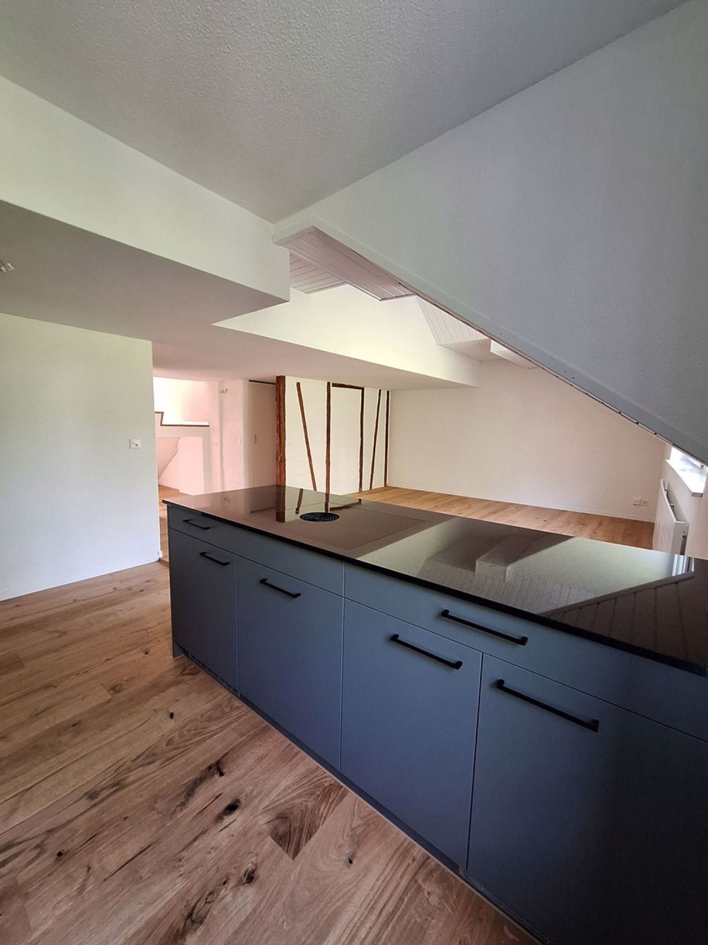 Erstbezug Altbau-Loft-Maisonette mit Cheminée auf 120 m2 - Küche