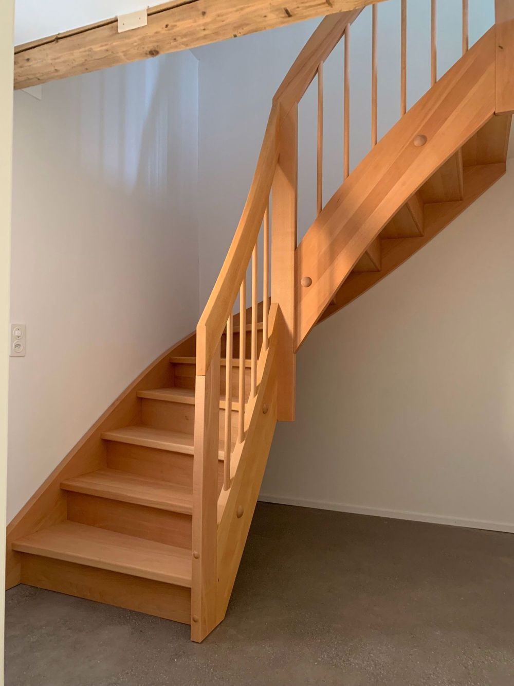 ERSTVERMIETUNG 4.5-Zimmer-Maisonette-Wohnung - Bild 2