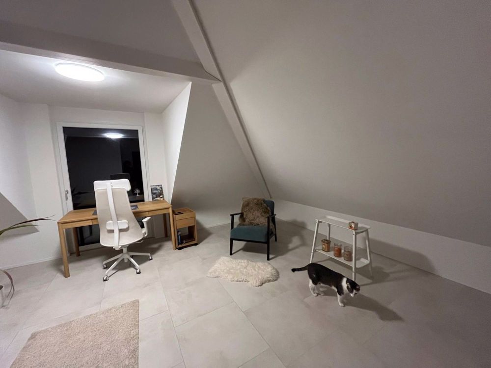 Doppeleinfamilienhaus mit Terrasse , Balkon und Garten - Bild 8