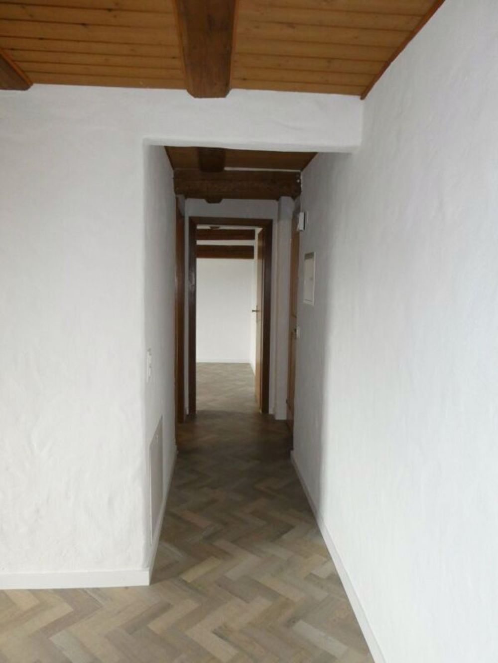 Schöne 2-Zi-Wohnung in historischem, renoviertem Riegelhaus - Bild 4
