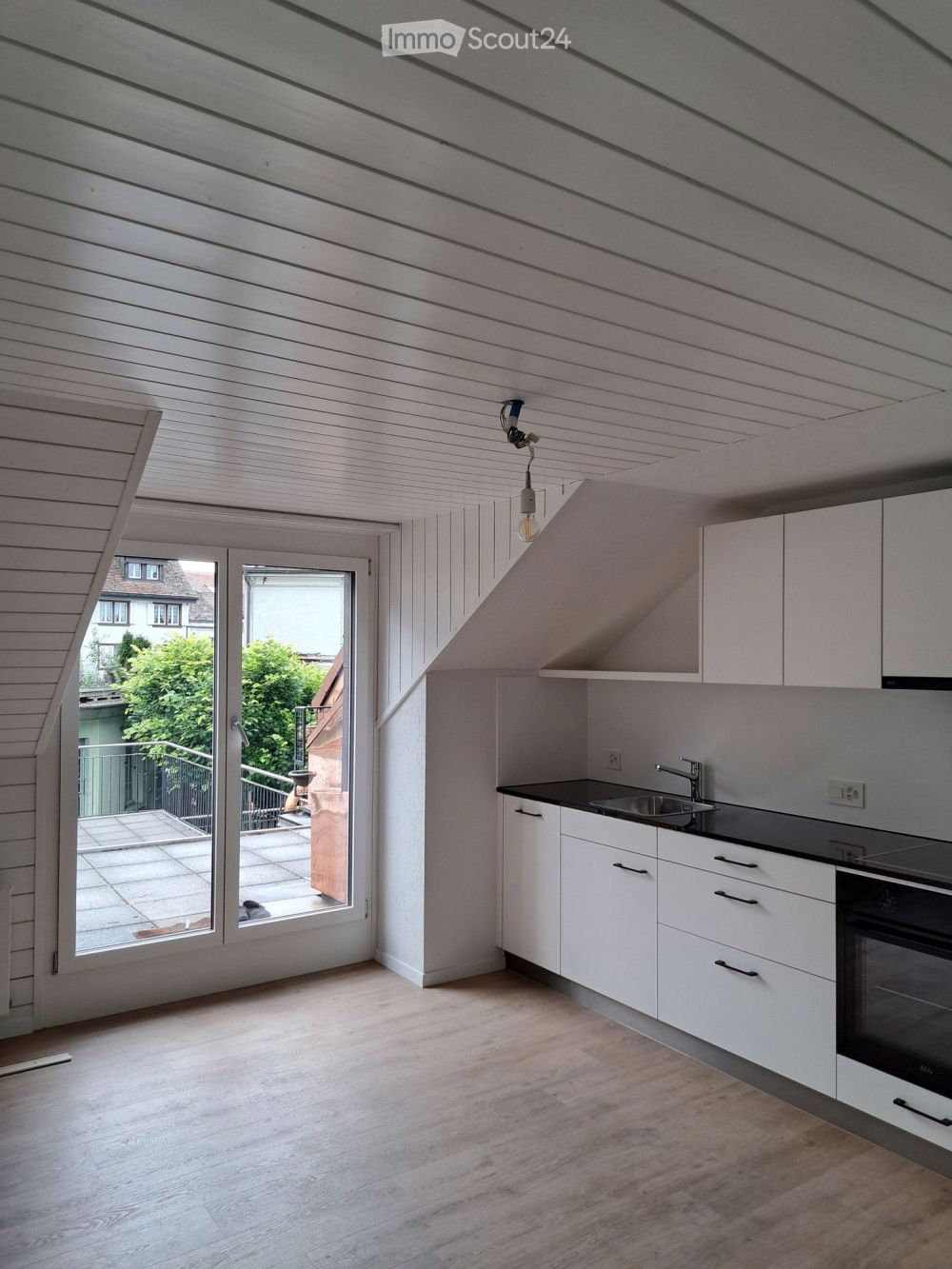 Charmante 2.5-Zimmer-Wohnungen im Dorfkern Einsiedeln mit grosser Terrasse - Bild 5