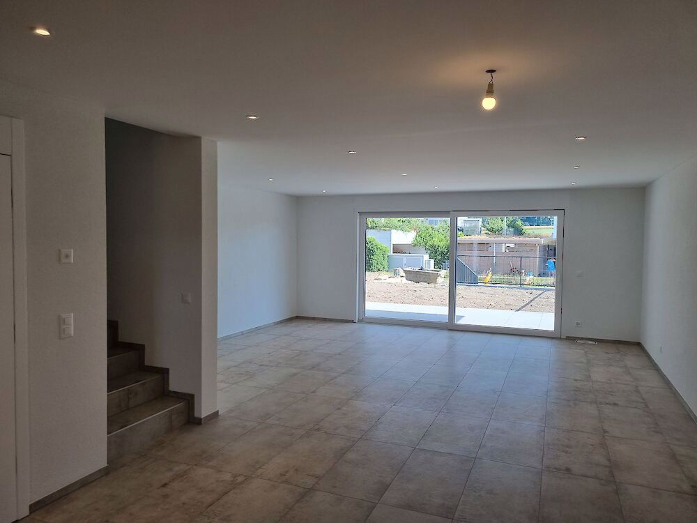 Modernes Reihenhaus in grüner Umgebung - Bild 3