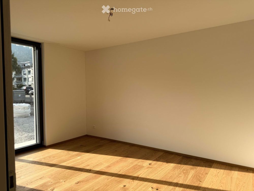 Erstvermietung 5.5-Zimmer-Duplex-Wohnung mit grossem privatem Garten (370m2) mitten in Adliswil - Bild 8