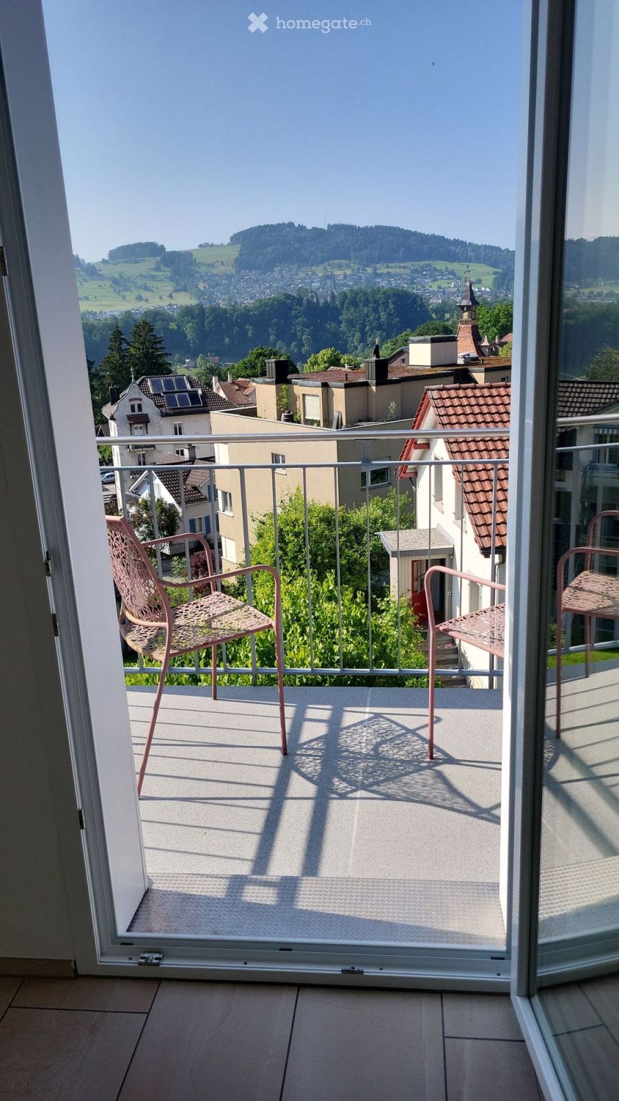 neu renovierte, 3 - Zi - Wohnung im 2. OG mit schöner Aussicht, in St. Gallen - Bruggen - Bild 2