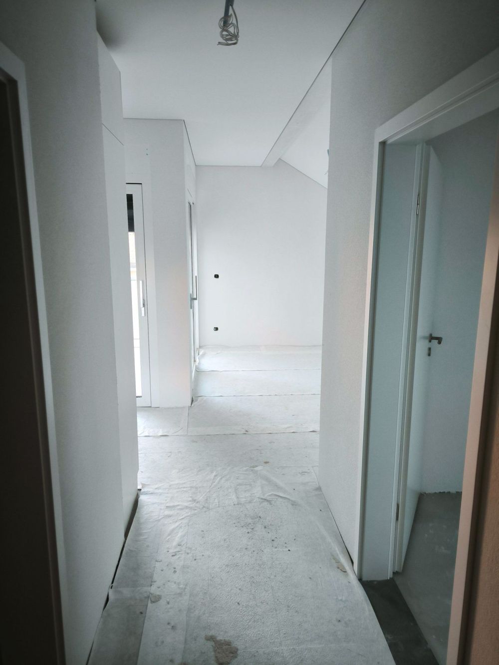 Charmantes Neubau-Dachgeschosswohnung mit 2 Zimmern - Bild 3