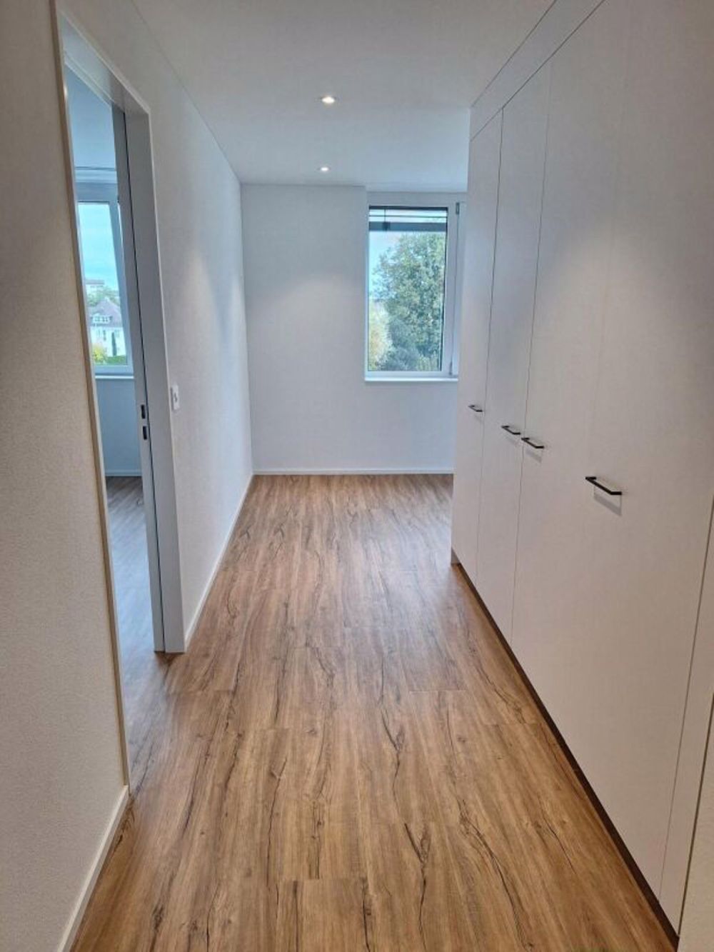 Erstvermietung: grosszügige 2.5 Attikawohnung mit 79m2 - Bild 2