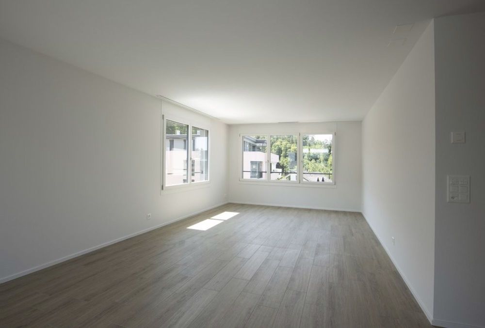 ERSTVERMIETUNG - Wohnen an ruhiger Lage - Wohnzimmer.jpg