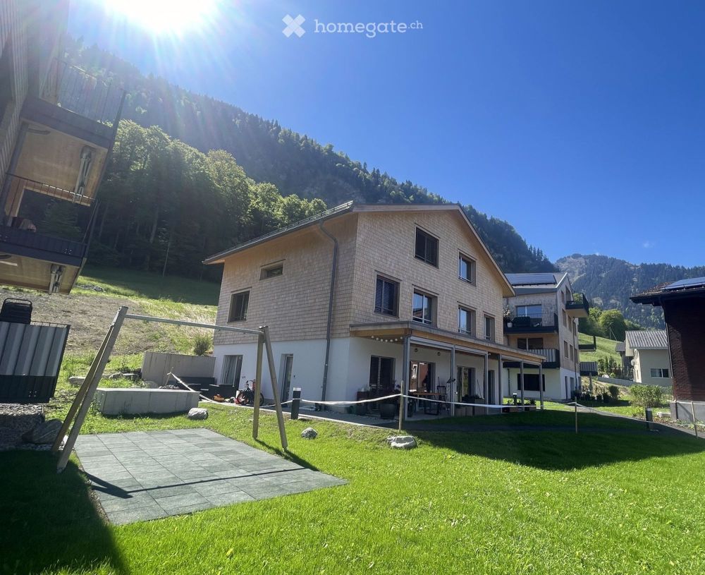 Leben wie im Eigenheim - 6.5 Zi Wohnung mit Stil & Komfort in St. Niklausen OW, Bezug ab 1.8.25 - Bild 1