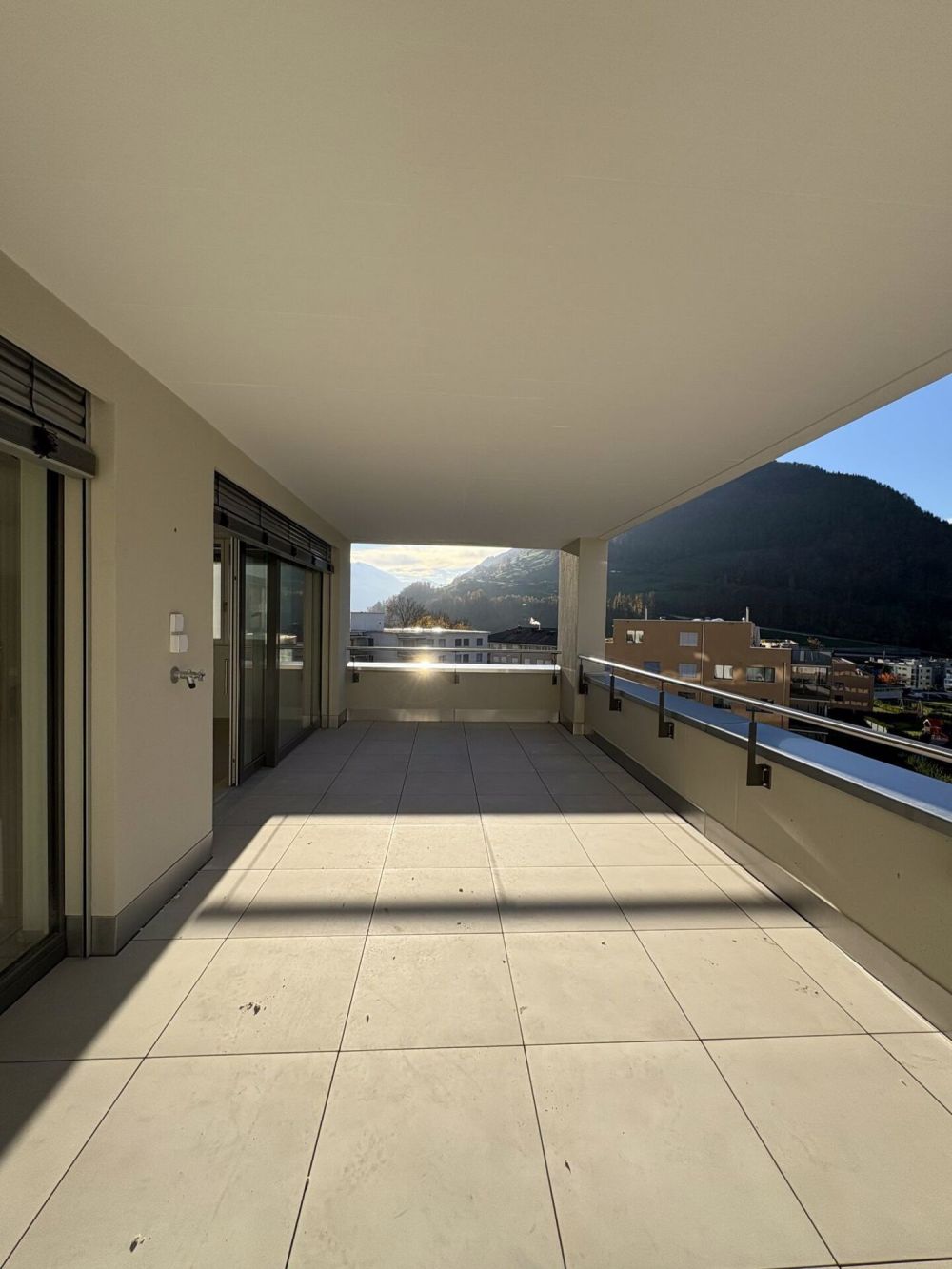 Erstvermietung: moderne 4.5-Zimmerwohnung mit gemütlicher Loggia - Bild 9