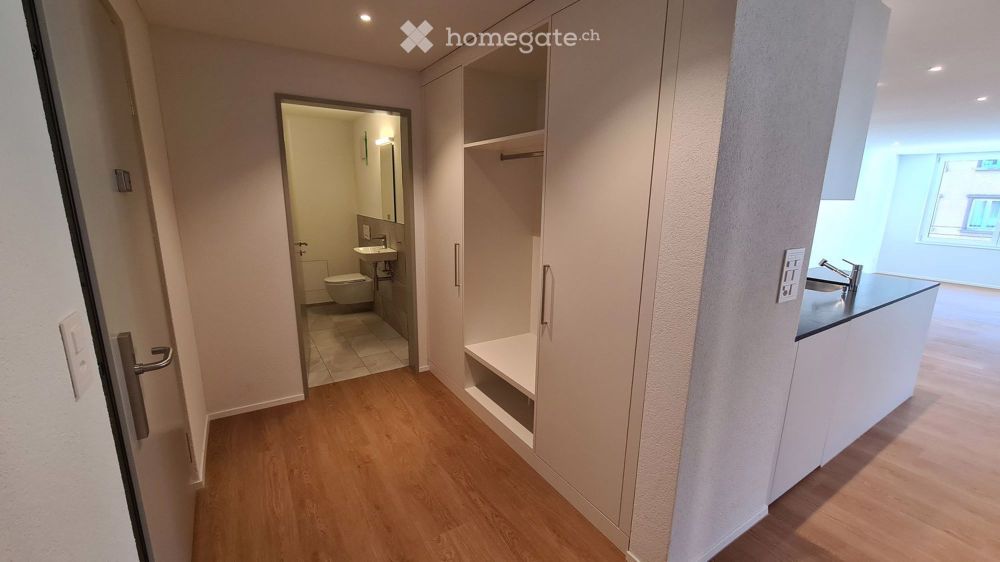 Moderne 2.5-Zimmer-Wohnung mit Balkon in Oberegg - Bild 1