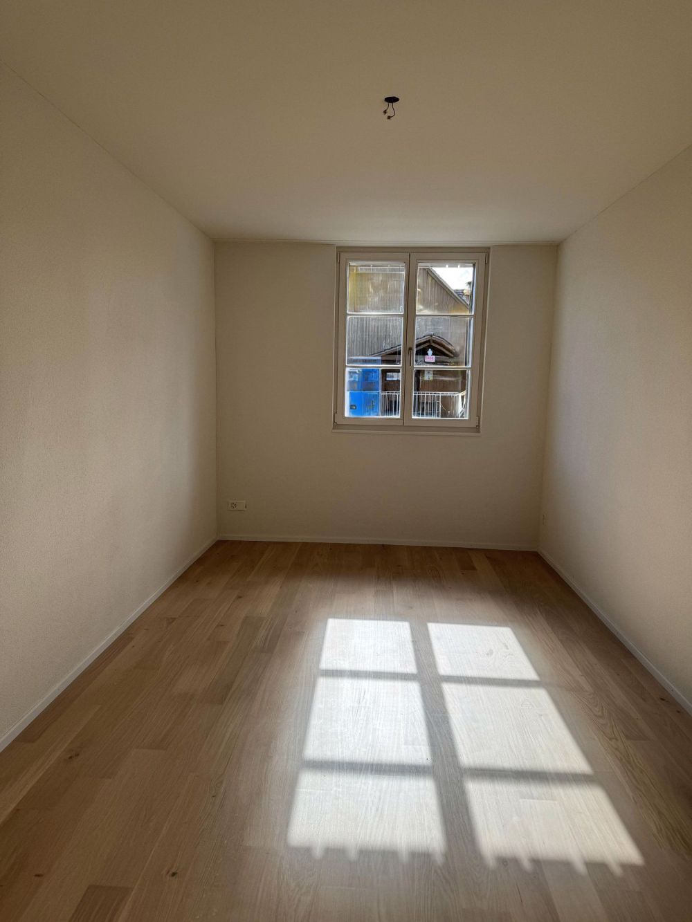 Idyllische 4.5 Zimmer-Wohnung im ruhigen Nürensdorf - Bild 8
