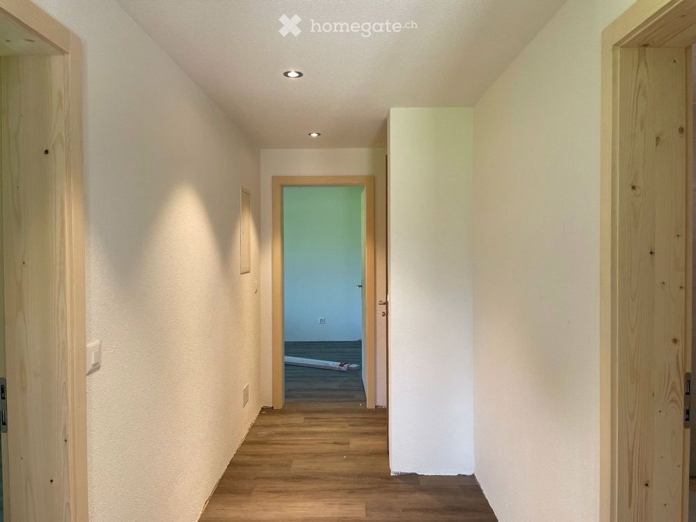 Neue, sonnige, ruhige 3-Zimmer-Wohnung mit Terrasse und Bergblick - Bild 10