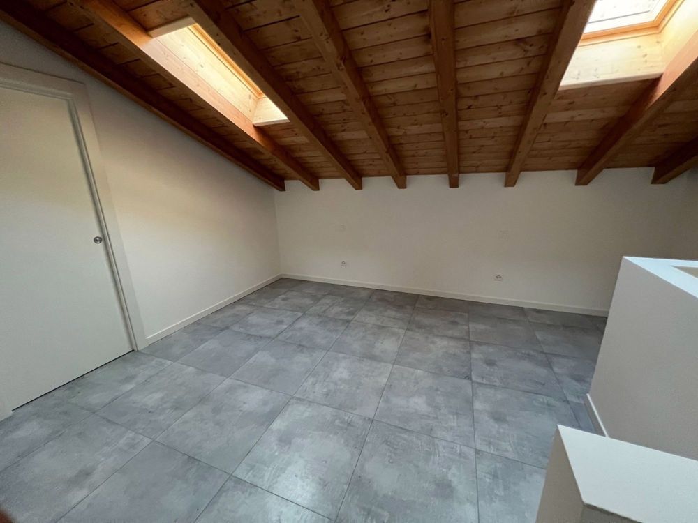 Modernes Duplex mit 2.5 Zimmern in Roveredo - Bild 5