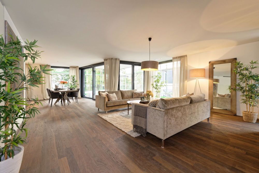 SUSENBERG PARK: 3.5-Zimmer Eigentumswohnungen für höchste Ansprüche - Musterwohnung - Einladender Wohnbereich