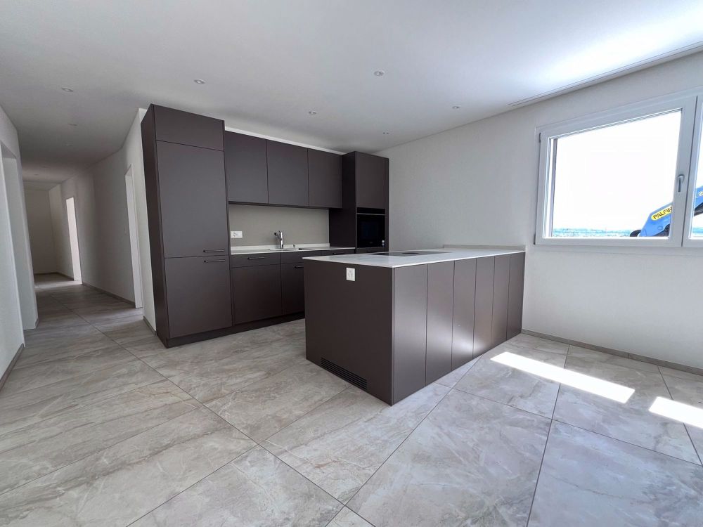 105 m2 3.5-Zimmerwohnung mit Terrasse und Balkon - Bild 9
