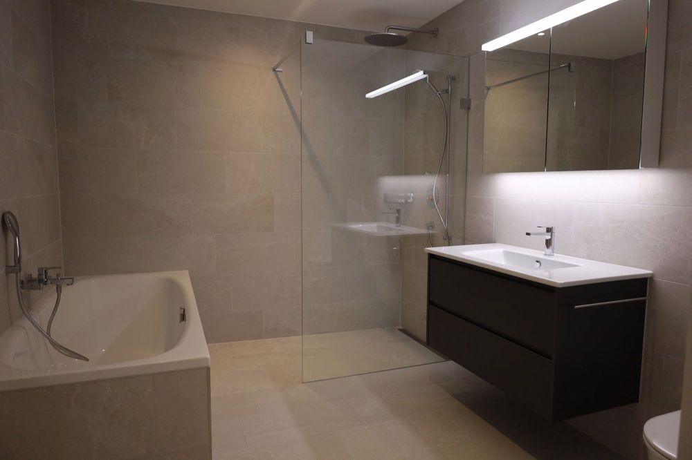 ERSTVERMIETUNG - 3.5-Zimmerwohnung mit Loggia - Bild 5