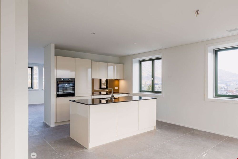 EINZIGARTIGES ÖKOLOGISCHES WOHNERLEBNIS - 5.5 Zimmerwohnung mit grossem Terrassensitzplatz - Bild 4