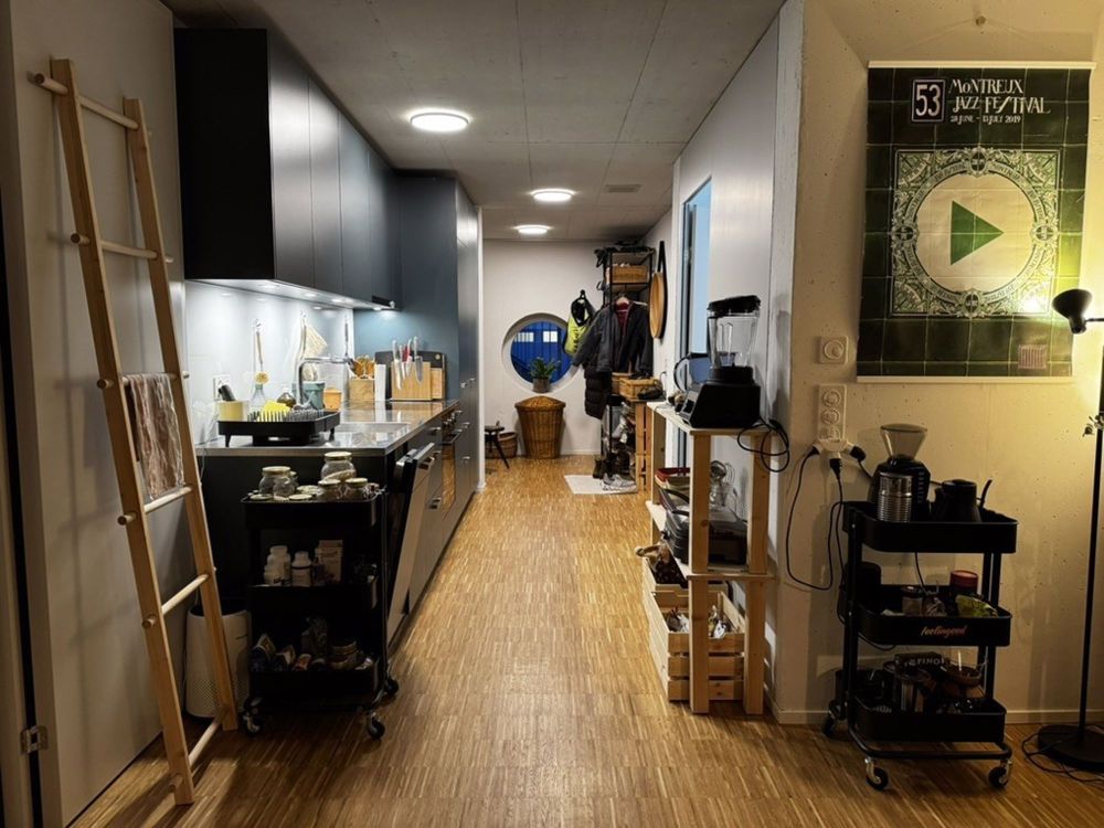 Boho-chic sublet in Zollikerberg - Kitchen