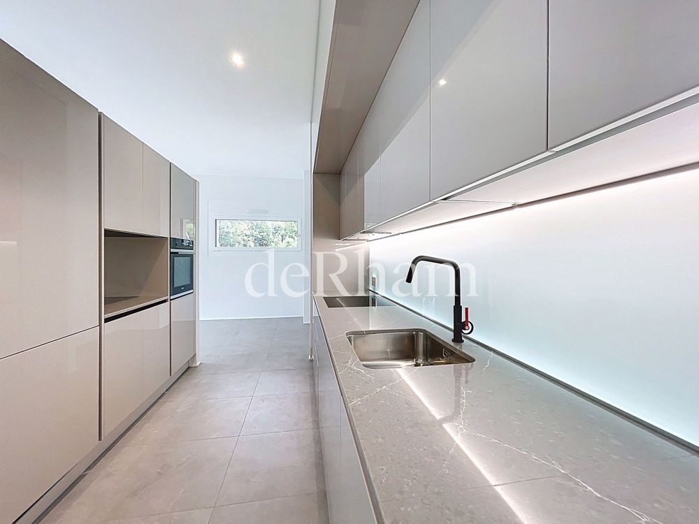Neue Residenz, neues 4,5-Zimmer-Apartment mit privatem Garten - Bild 9