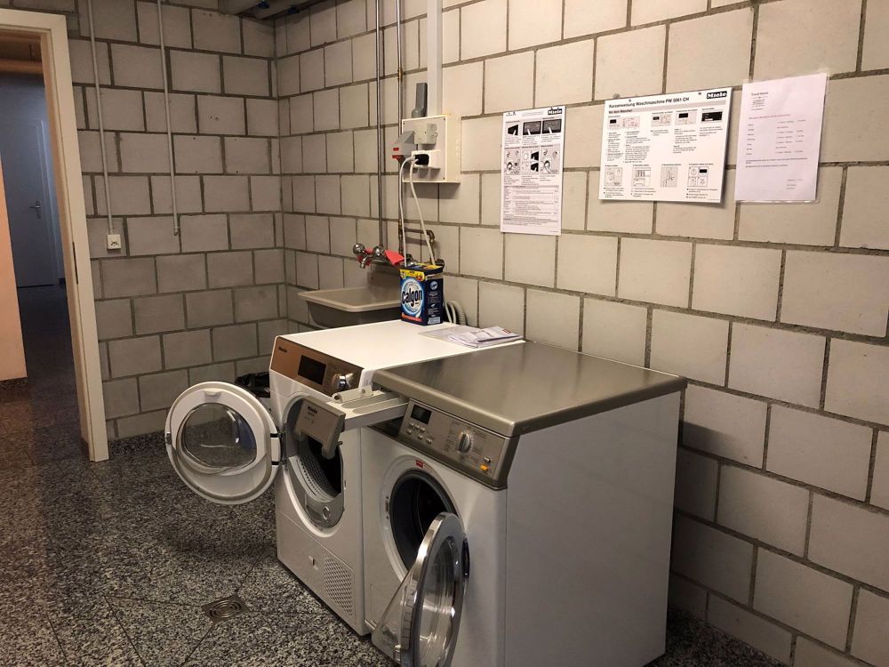 Grosse und helle Wohnung mit Sicht auf den Jura in gepflegter Liegenschaft - Bild 11
