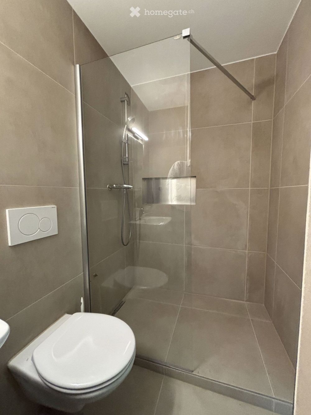 Erstbezug: Moderne 4.5-Zimmer-Wohnung mit Balkon in Niederuzwil - Bild 3