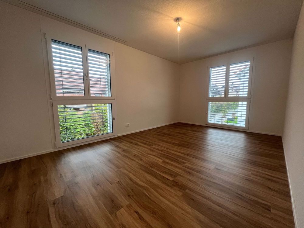 Grosszügige, moderne 4.5-Zimmerwohnung im EG - Bild 5