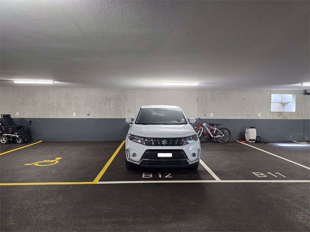 Neue 2.5-Zimmer-Wohnung mit Terrasse und Waschküche in einem Haus - Bild 12