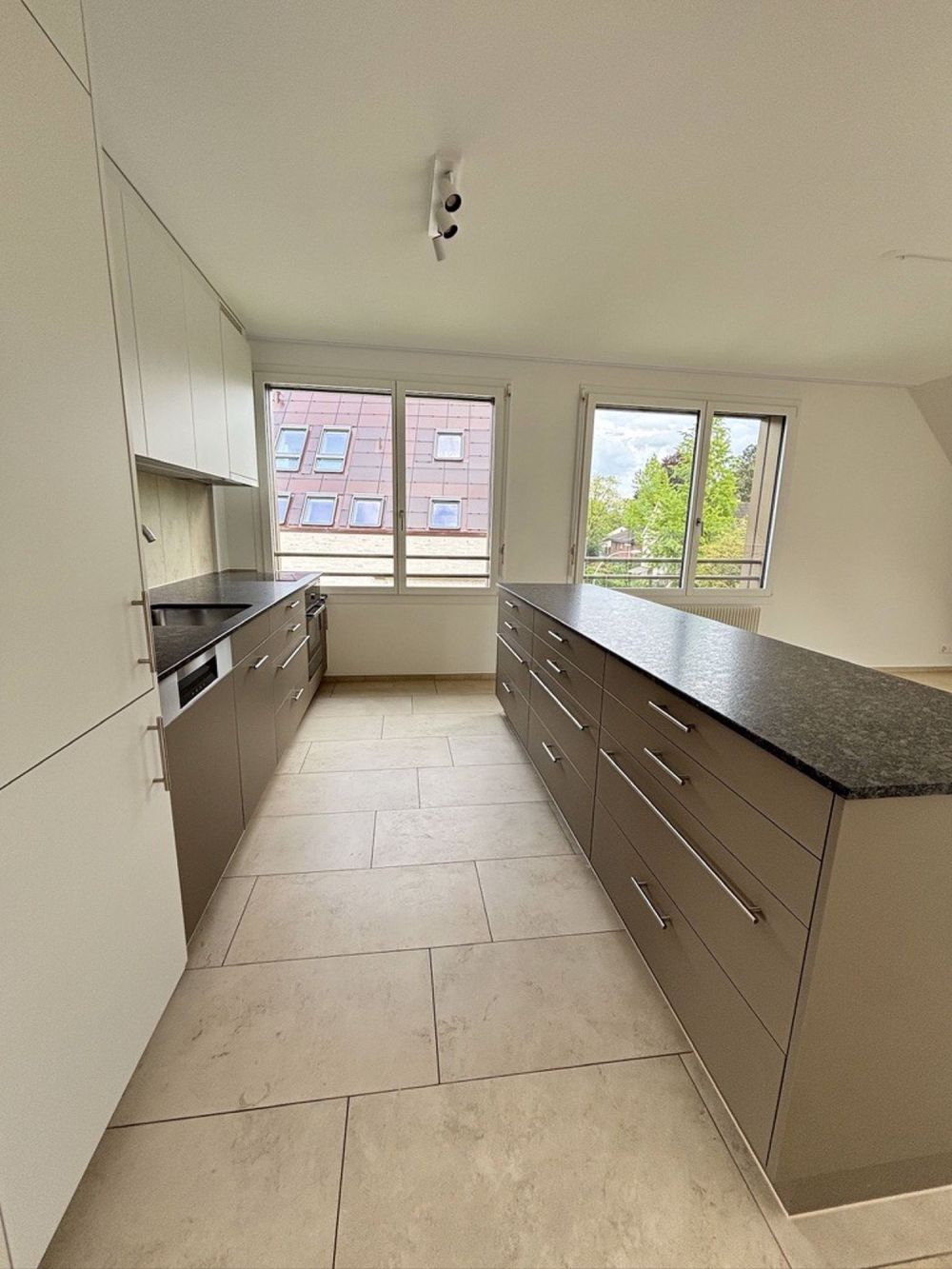 Moderne Maisonette-Whg. auf dem Bruderholz - Bild 3