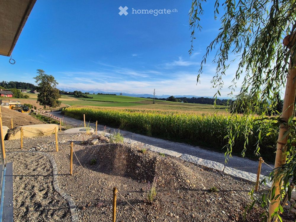 Erstvermietung: helle, ruhige 3-Zimmer-Wohnung an sonniger, ruhiger Lage mit Gartensitzplatz - Bild 2