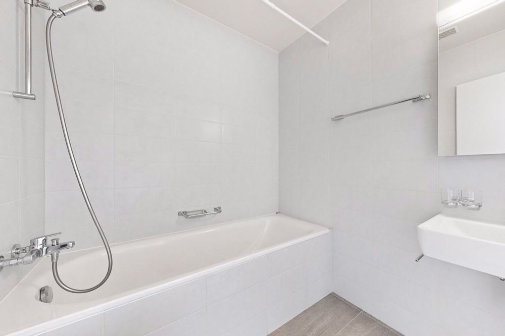 Appartement dans un immeuble moderne - Bild 8