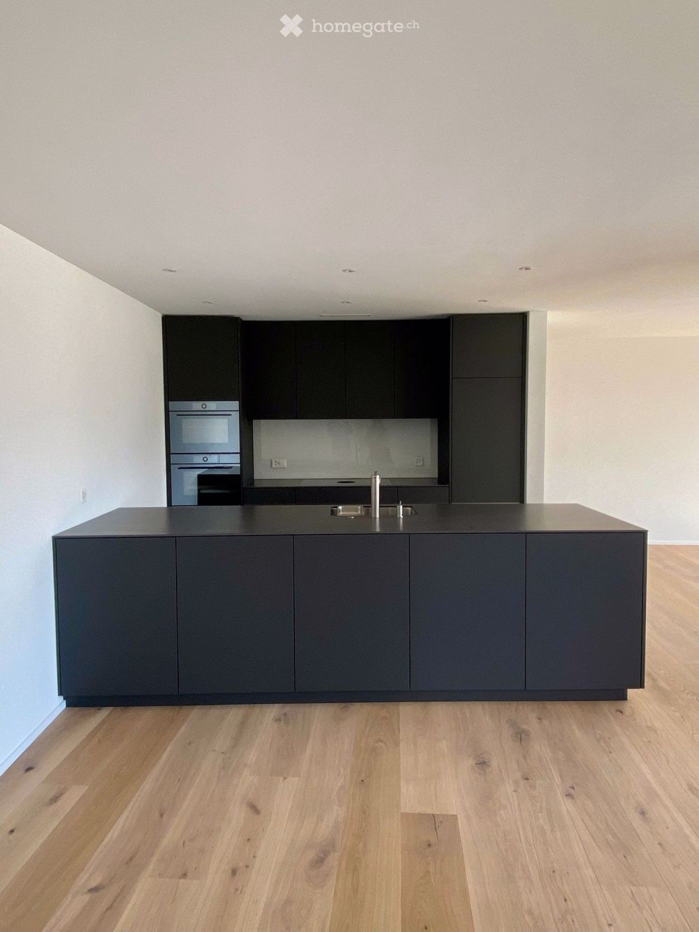 Exklusive neuwertige Traumwohnung mit Berg- und Seesicht auf - Bild 2