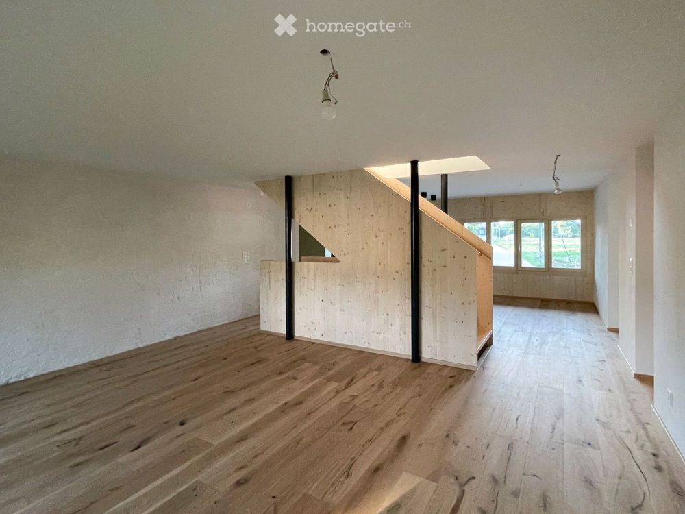 Sonnige und grosszügige 3.5-Zimmer-Wohnung als eigener Hausteil - Bild 3