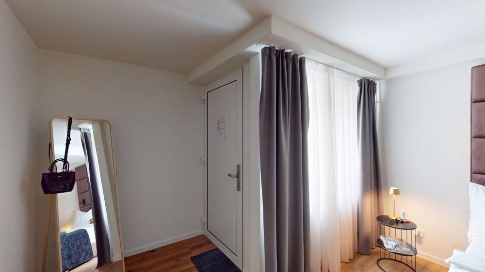 Erstvermietung nach Komplettsanierung – Exklusive Maisonette im Stadtzentrum - Bild 3