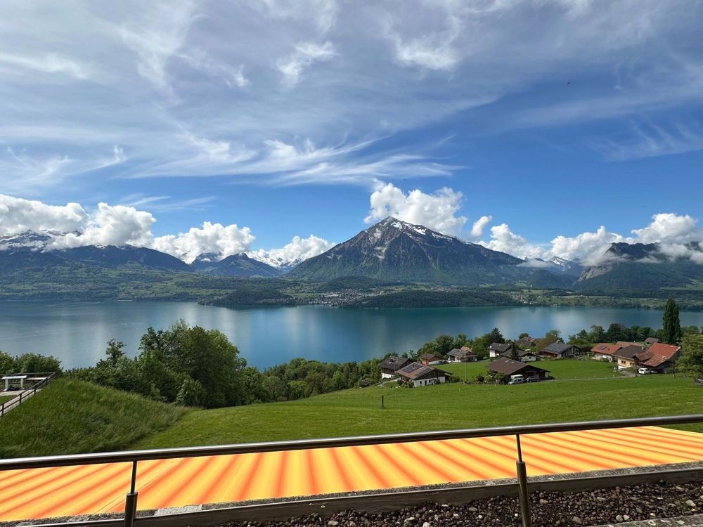Traumhafte 4-Zimmer-Wohnung mit atemberaubendem Bergblick in Aeschlen ob Gunten - Bild 2