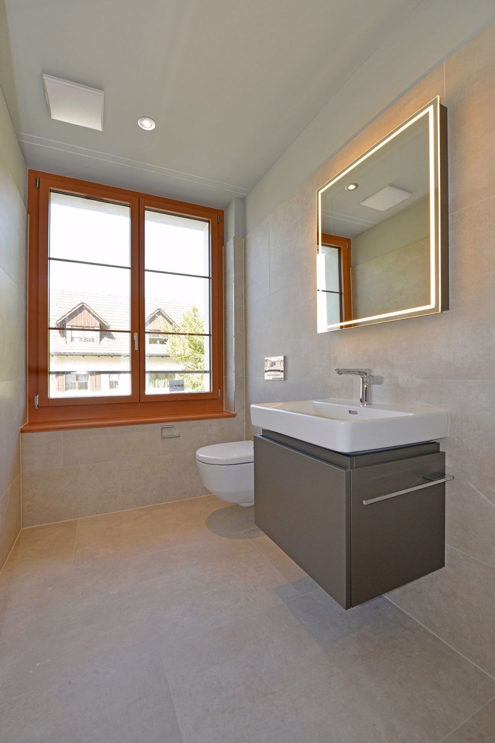 Neue 3.5-Zimmerwohnung: ländlich mit Stadtanschluss leben - Bad/WC