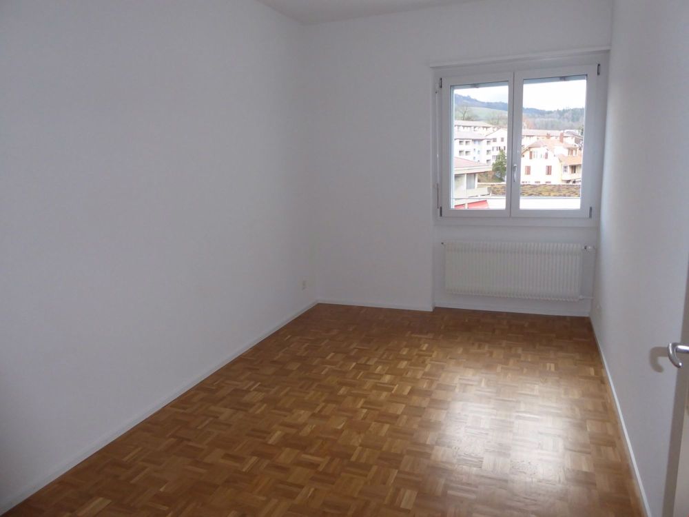 Bern Ostermundigen - schöne, helle Wohnung mit Balkon - Bild 5