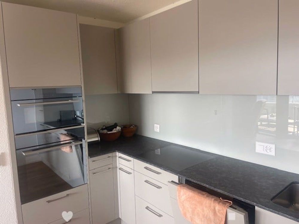 Moderne möblierte 2.5-Zimmerwohnung im Zentrum von Biel - Bild 3
