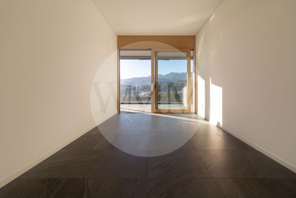 HELLES 4.5 ZIMMER-WOHNUNG MIT GROßER TERRASSE UND FREIER AUSBLICK - Bild 7