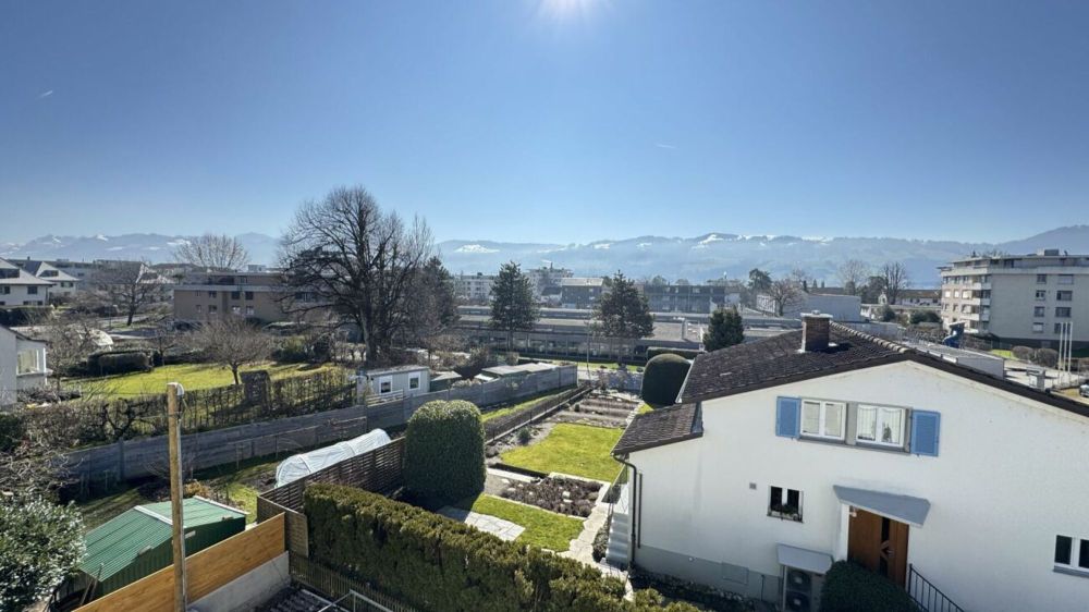 Erstbezug Top Moderne 3.5 Wohnung mit Aussicht auf die Berge - Bild 7