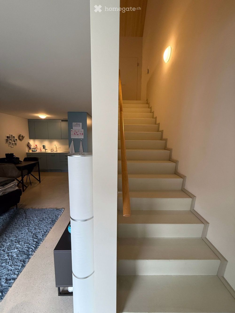 Moderne 2.5-Zimmer-Neubau-Wohnung mit Balkon in Villigen - Bild 2