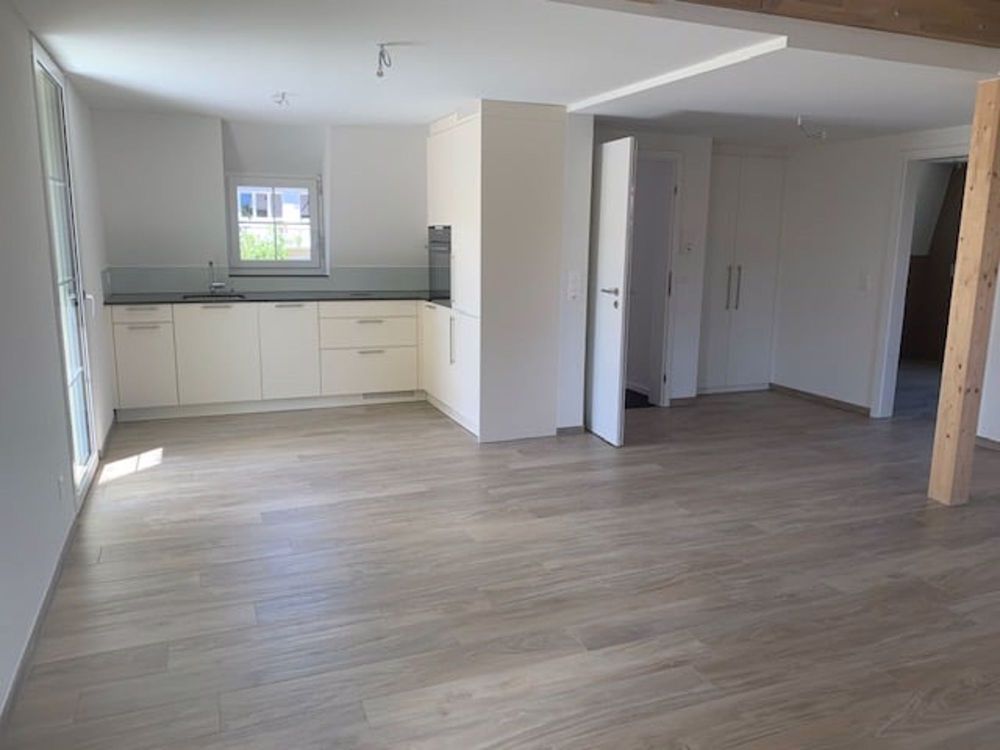 Grosszügige moderne Wohnung - Bild 4