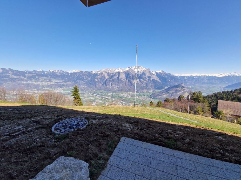 2 Zimmer-Ferienwohnung (gem. Plan Puzzberg und Naus) im Naturparadies vom Gonzen - Bild 2