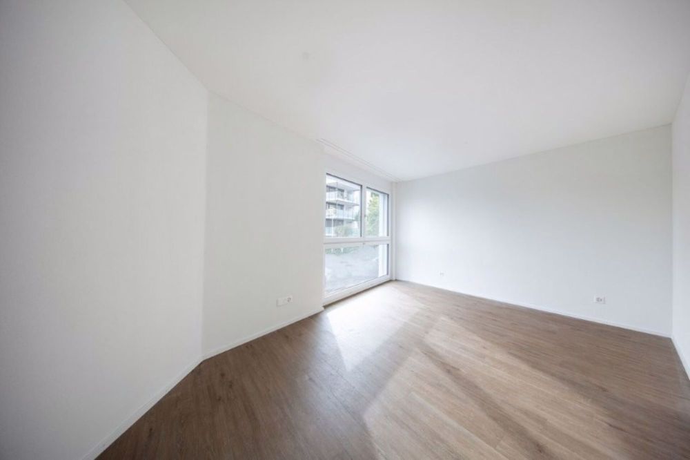 Zentral, modern mit grosser Terrasse und Seesicht (partiell) - Bild 4